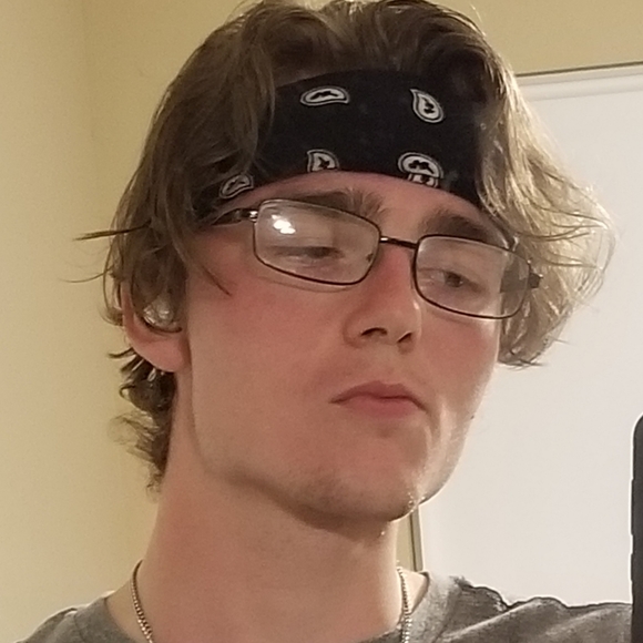 Meet your Posher, Sean - Picture 2 of 2